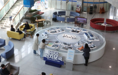 포항시청에 포스코그룹 이차전지 밸류체인 전시 눈길