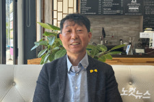 세월호 참사 10주기 참사와 함께 한 사람들…소방관·경찰관·시민들