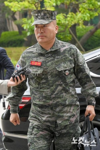 김계환 전 해병대사령관, VIP 격노 위증 혐의로 구속 전 피의자 심문 중