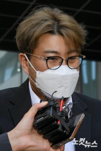 김호중, 유치장 나와 검찰 송치…“죄송하다, 끝나고 말씀드리겠다”