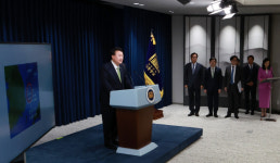 尹 포항 앞바다 석유·가스 매장 가능성…첫 국정 브리핑 배경은