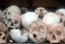 [책볼래]다크 투어…타인의 고통에 대한 방관과 공감 사이