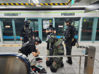 부산 도시철도 역사서 폭발물 의심 신고…전동차 한때 운행중단