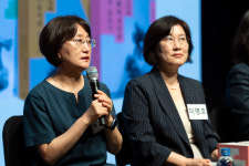 [현장EN:]한국여성문학선집 출간…100년 여성문학, 의식화를 해체하다