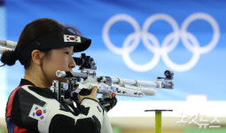 여갑순·강초현 신화 AGAIN…여고생 반효진, 사격 올림픽 신기록 썼다[파리올림픽]