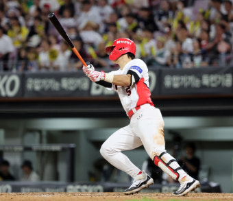 '내추럴 사이클링히트' 김도영, 또 월간 MVP? 박영현·앤더슨도 도전