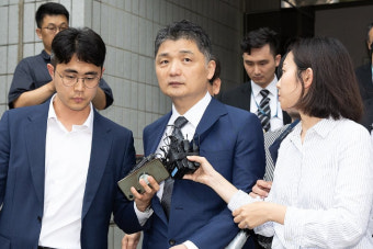 [속보]검찰, 'SM 시세조종' 카카오 김범수 구속기소