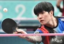 영국 상대로 8강전 펼치는 장영진