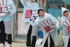 야권 영광군수 혈투…한빛원전 존폐·유권자 나르기로 확대