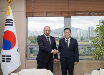 신원식 안보실장, 폴란드 안보실장 만나 