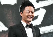 배우 공형진 부친상…모친상 6개월 만에 비보