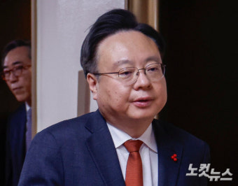검찰 특수본, '계엄 국무회의' 참석 조규홍 복지부 장관 소환