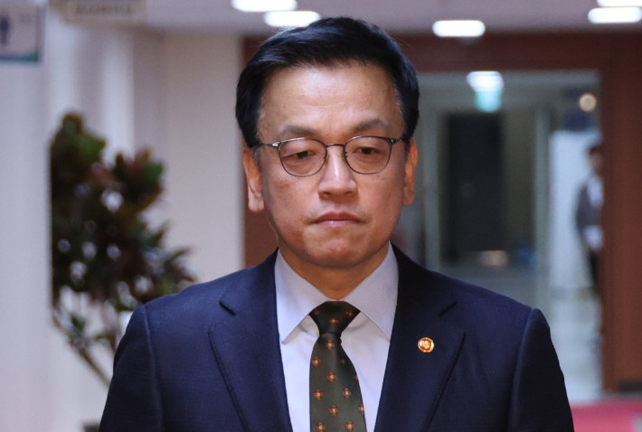 내란음모 특검, 윤석열 전 대통령 외환유주 관련 의혹 수사 집중