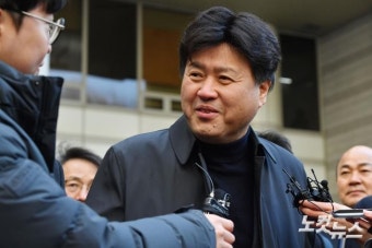 '불법자금 수수' 김용, 항소심 선고공판 출석