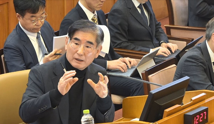 김용현 내란 혐의 재판, 비공개에서 공개로 전환
