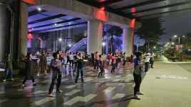 포항시 달빛 건강체조교실 야외 운영