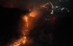 전북 건조주의보 속  주말 간 산불‧화재 잇따라