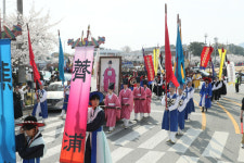 진해군항제, 이충무공 승전행차 개최…호국정신 되새겨