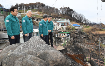 유인촌 문체부 장관, 산불 피해 지역 점검…관광 회복 방안 모색