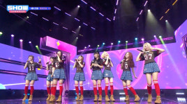 유니스, 스위시로 데뷔 첫 음악방송 1위…목표 이뤘다