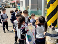 꽃을 보니까, 지켜주고 싶어졌어요…기후위기 시대, 아이들은 이렇게 자라고 있다