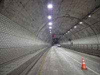 [르포]툭하면 터지는 사고…완주 용암 터널 진입 겁나요