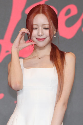 '재계약 논의' 있지 