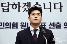 吳, 김용태·김재섭·이준석과 만찬…보수 쇄신 강조