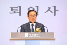 부산의 미래를 그리고 떠나다 김광회 시 미래혁신부시장 퇴임