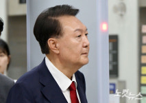 尹 변호인단 
