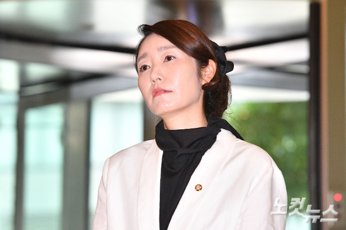 강선우, 갑질 의혹 논란 속 청문회…국회 대립 고조