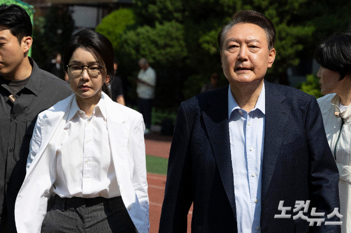 한학자 총재 비서실장, 특검 소환 조사 진행중