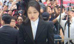 [속보]특검 소환에 지각한 김건희…출석요구 시간 10분 넘겨