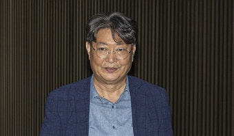 경찰, '주식 차명거래 의혹' 이춘석 의원 사무실 압수수색