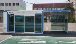 폭염 속 피난처 동해시 냉·난방 스마트 버스승강장 시민 호응