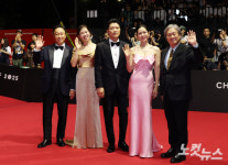 개막작 어쩔수가없다 웃을지 울지 난감하다? 어쩔수가없다[30th BIFF]
