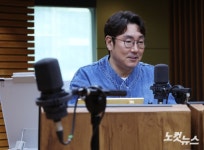 배우 조진웅, ‘최강희의 영화음악’ 스페셜 DJ