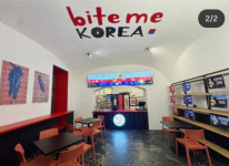 큰집한식당 청북점 | "일본풍 싹 없앴다"…'욱일기' 루마니아 한식당 '큰실수' 사과
