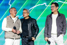 뿏鍮꾨뵒븘 젨뒯 솴, 씠옱슜쨌젙쓽꽑怨 '移섎 윭釉뚯꺑''AI 源먮' 寃곗꽦