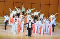 노래로 생명 전하고 합창으로 복음 잇는다