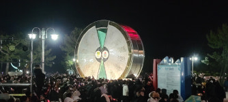 새해 시작은 강릉 정동진에서…세계 최대 모래시계 25번째 회전식 눈길
