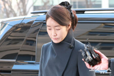 [속보]'1억 공천헌금 의혹' 강선우 경찰 조사 21시간 만에 종료