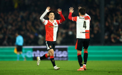 황인범 79분 페예노르트, 유로파리그 3연패 탈출…PO 진출 희망