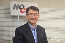 강의실에서 싹튼 숙의 민주주의, 연방제 수준 자치권 꿈꾸다