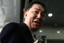 김병기 차남, 경찰 출석…