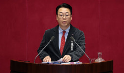 장동혁 미국 간 새…'한동훈 복당론' 스멀스멀