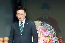 코스피 6700 돌파날…李대통령 주식시장 정상화 큰 효과