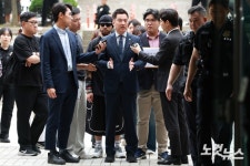'김수현 명예훼손 혐의' 가세연 김세의, 구속 기로