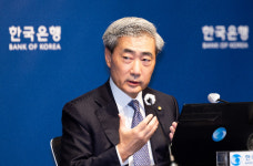 신현송 