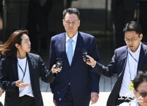 '내란 가담 의혹' 김명수 전 합참의장, 구속 갈림길